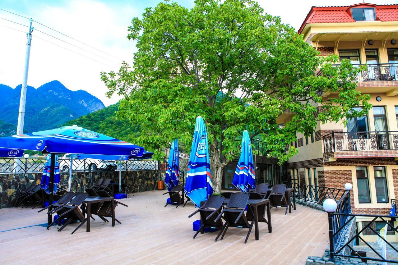 Bergs Otel And Restaurant Qax Exterior foto